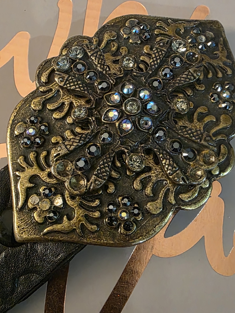 Y2K Vintage Leatherock Antique Gold Floral Crystal Buckle Embossed Belt